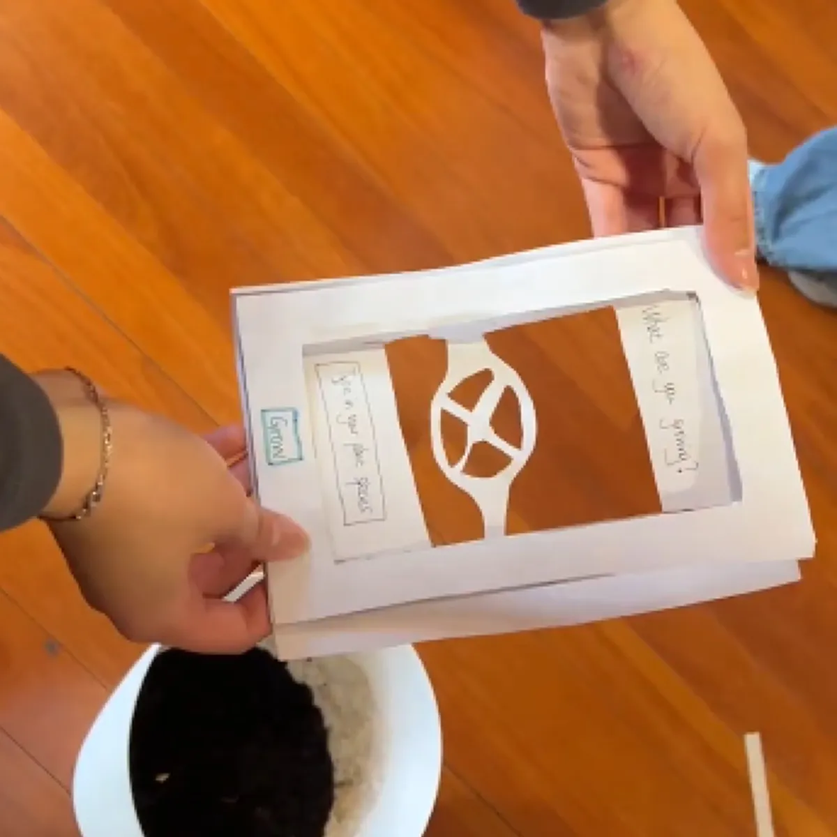 Paper prototype augmented reality tree visualisation flow